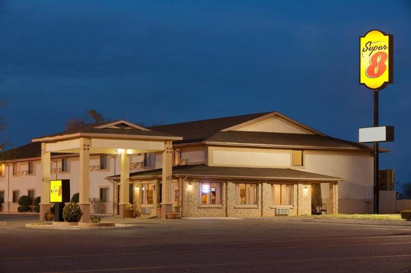 Super 8 By Wyndham Tucumcari Hotel Ngoại thất bức ảnh